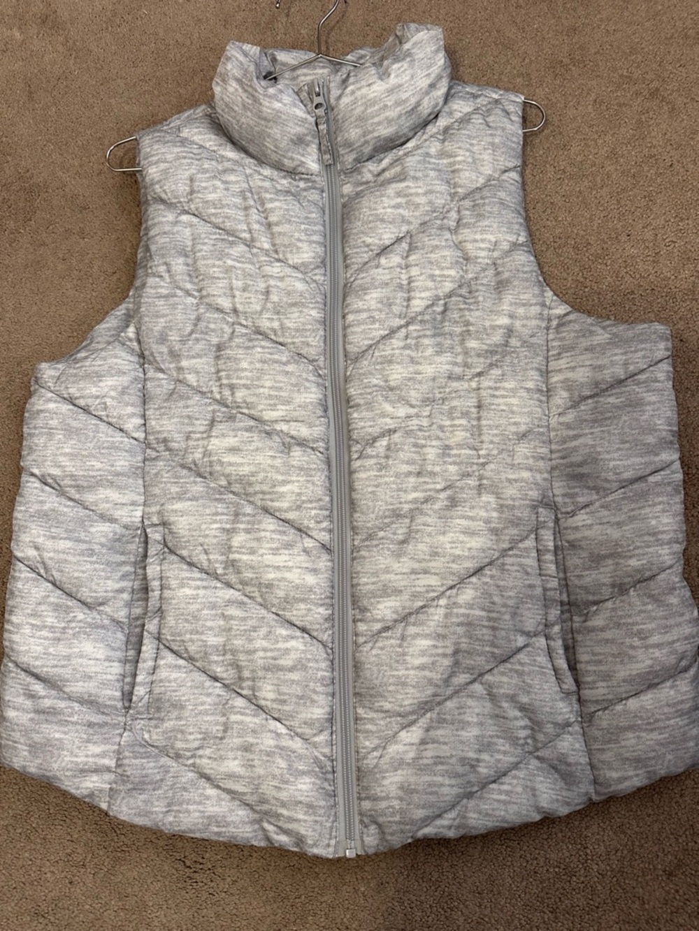 SO women’s XL gray heathered quilted puffer vest - XL